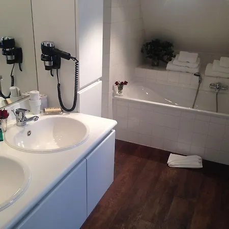 Guest house Canalside House - Luxury 4*